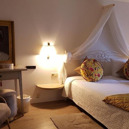 Das Kleine Hotel Iphofen, Fruehstueckszauber, No Waste, Nachhaltig, Nahe Aller Weingueter, Knauf Gips Kg Und Connekt, Kleines Secret Mit Garten & Terrassen, Tv Mirrorring, 55" Tv, Fine Dining, Hunde Willkommen Bagian luar foto