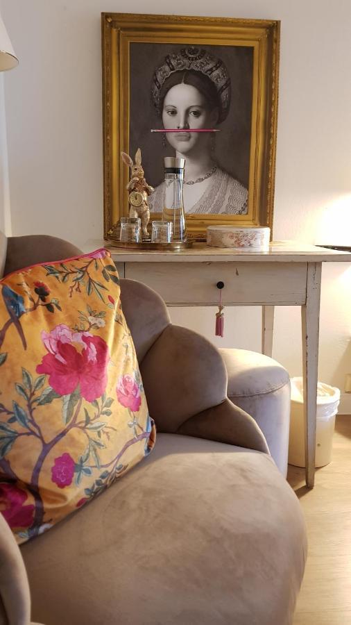 Das Kleine Hotel Iphofen, Fruehstueckszauber, No Waste, Nachhaltig, Nahe Aller Weingueter, Knauf Gips Kg Und Connekt, Kleines Secret Mit Garten & Terrassen, Tv Mirrorring, 55" Tv, Fine Dining, Hunde Willkommen Bagian luar foto