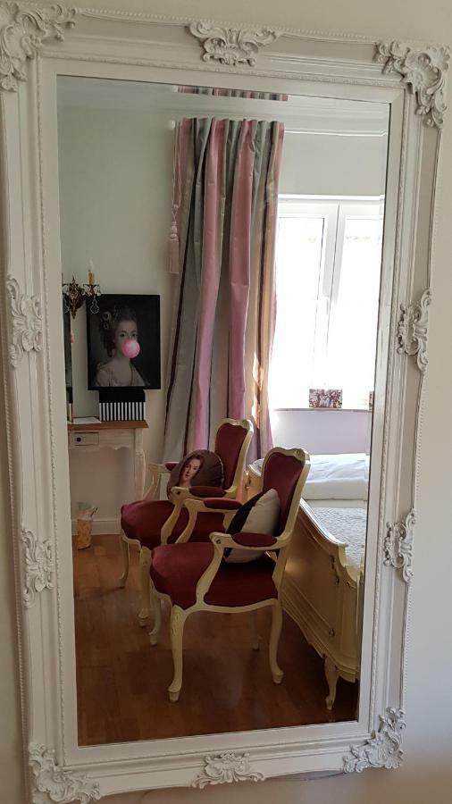 Das Kleine Hotel Iphofen, Fruehstueckszauber, No Waste, Nachhaltig, Nahe Aller Weingueter, Knauf Gips Kg Und Connekt, Kleines Secret Mit Garten & Terrassen, Tv Mirrorring, 55" Tv, Fine Dining, Hunde Willkommen Bagian luar foto