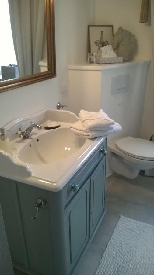 Das Kleine Hotel Iphofen, Fruehstueckszauber, No Waste, Nachhaltig, Nahe Aller Weingueter, Knauf Gips Kg Und Connekt, Kleines Secret Mit Garten & Terrassen, Tv Mirrorring, 55" Tv, Fine Dining, Hunde Willkommen Bagian luar foto