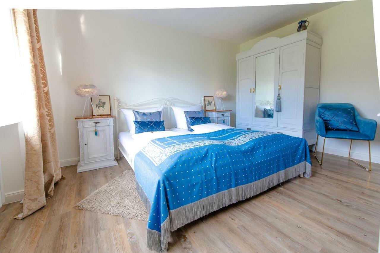Das Kleine Hotel Iphofen, Fruehstueckszauber, No Waste, Nachhaltig, Nahe Aller Weingueter, Knauf Gips Kg Und Connekt, Kleines Secret Mit Garten & Terrassen, Tv Mirrorring, 55" Tv, Fine Dining, Hunde Willkommen Bagian luar foto